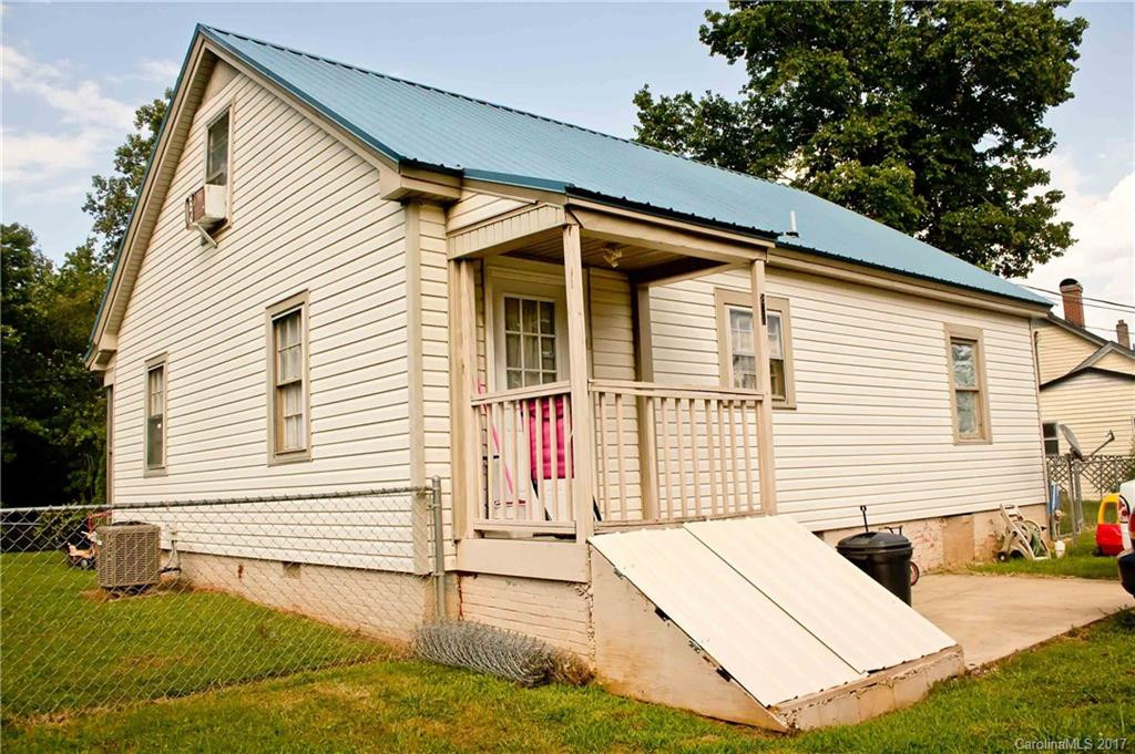 202 Hillcrest Avenue - Photo 3