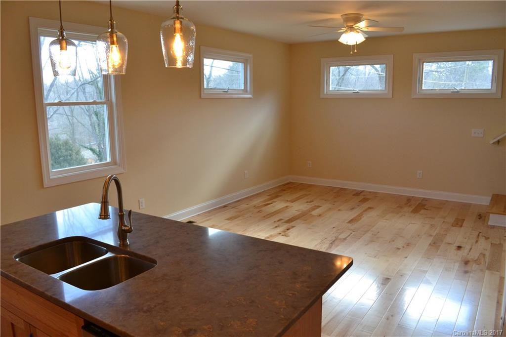 32 Blalock Avenue - Photo 4