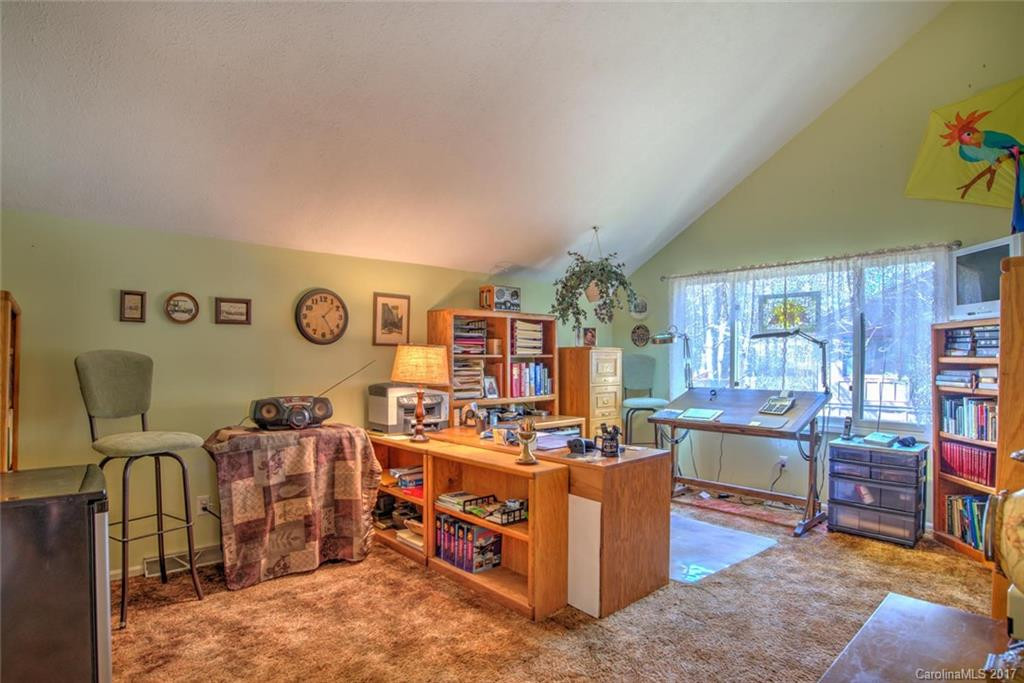 11 Golden Oaks Lane - Photo 18