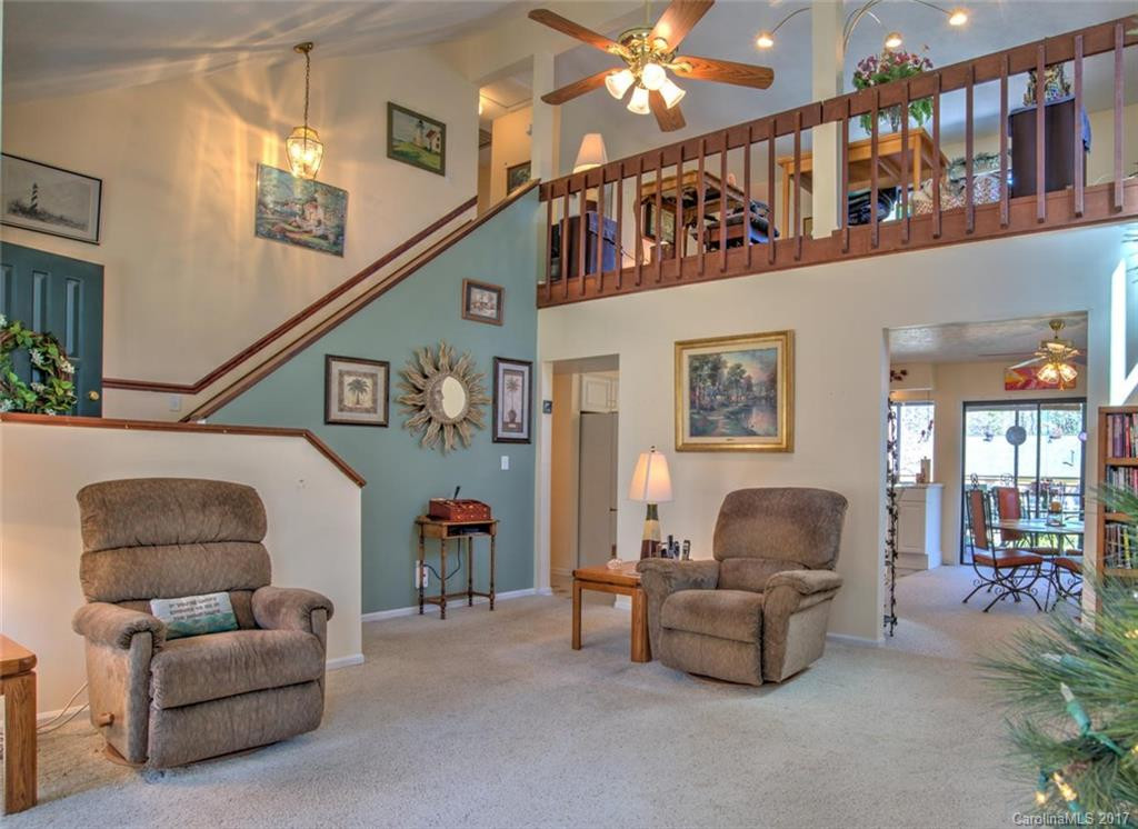 11 Golden Oaks Lane - Photo 4