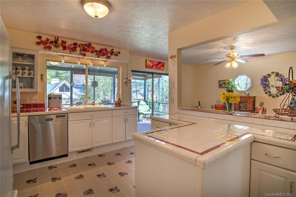 11 Golden Oaks Lane - Photo 6
