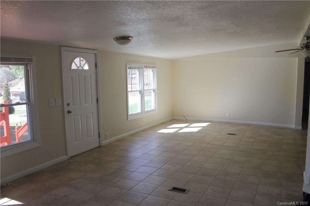104 Lost Trail - Photo 8