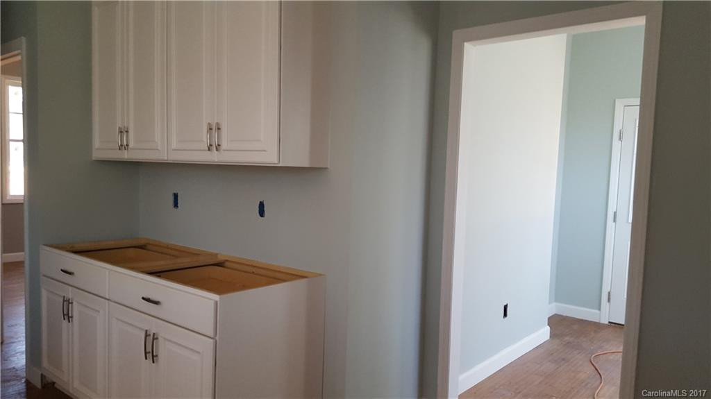 1427 Kelly Hunter Road - Photo 9