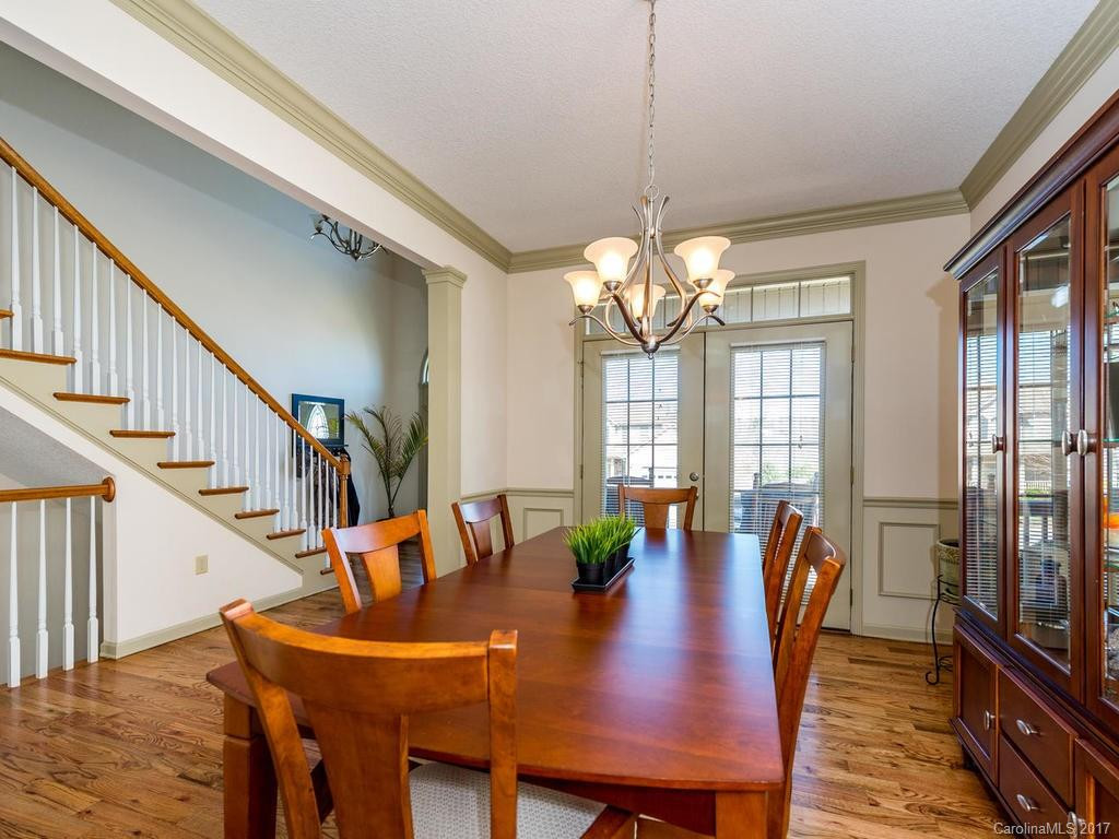 229 Rivercrest Boulevard - Photo 3