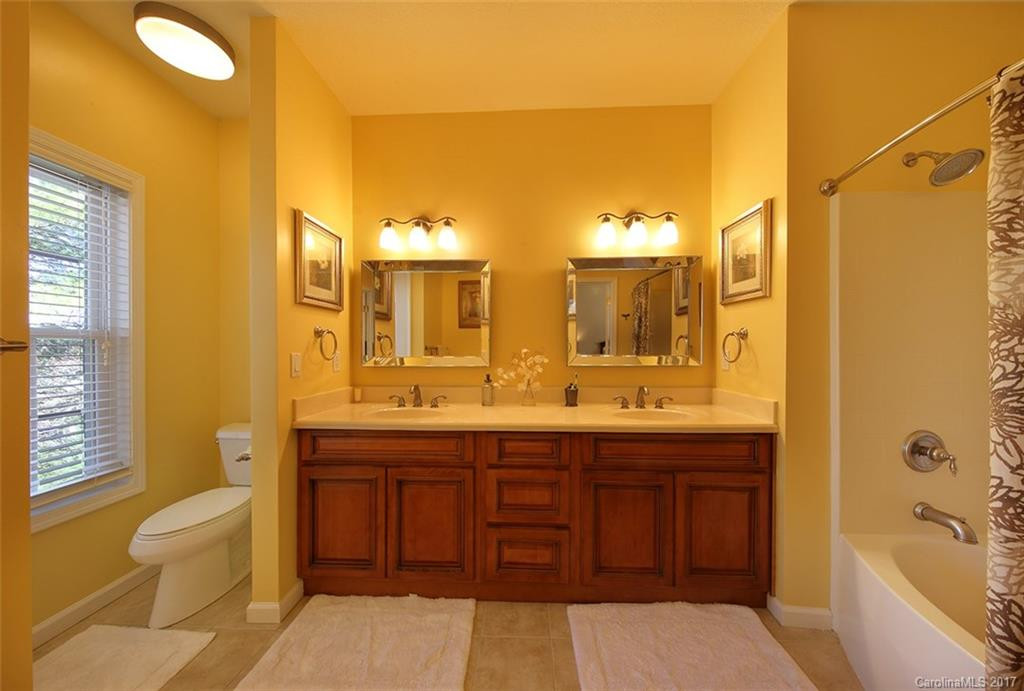 1734 Clairmont Drive - Photo 12