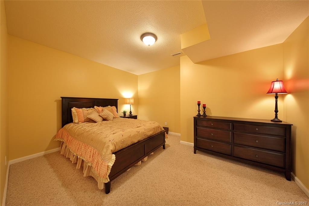 1734 Clairmont Drive - Photo 19