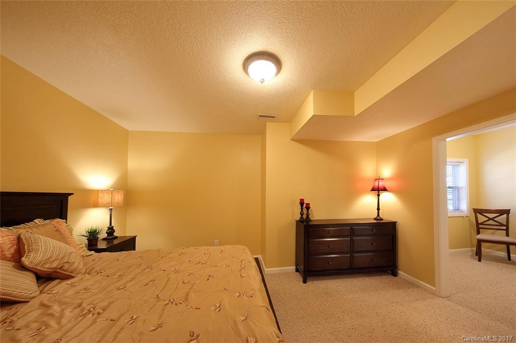 1734 Clairmont Drive - Photo 20