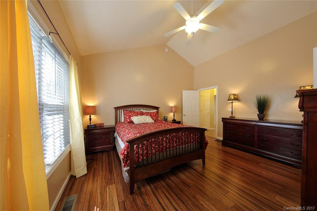 1734 Clairmont Drive - Photo 10