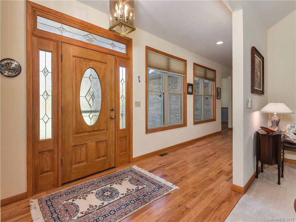 203 Deerpath Lane - Photo 5