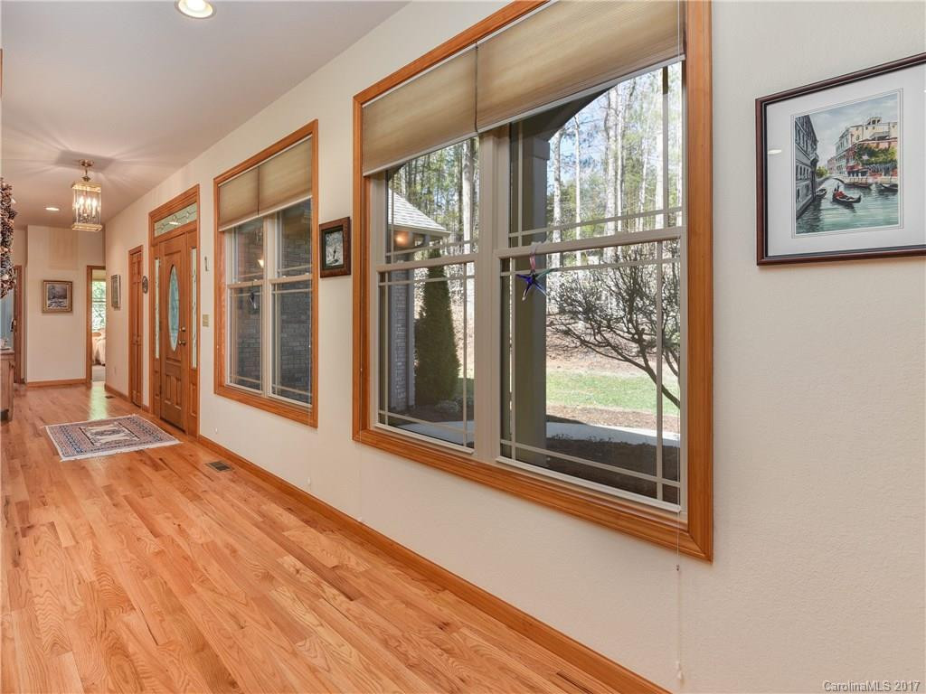 203 Deerpath Lane - Photo 6