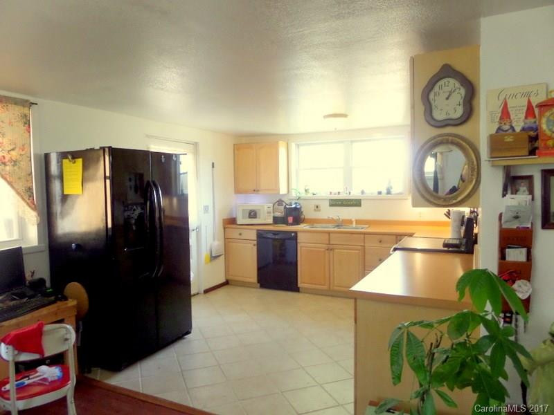 307 Beverly Avenue - Photo 5