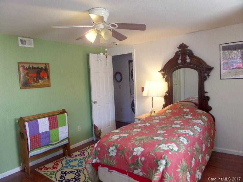 307 Beverly Avenue - Photo 8