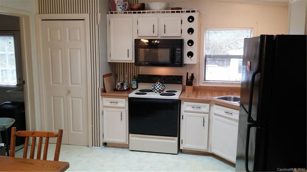 250 Laurelwood Lane #46 - Photo 10