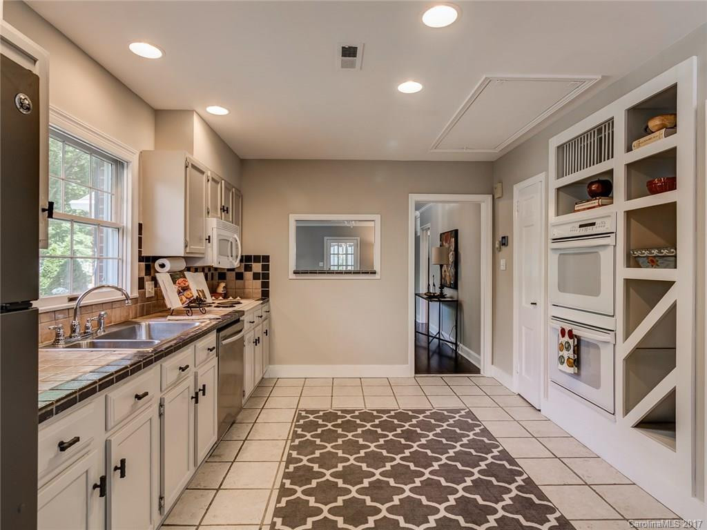 52 Shorewood Drive - Photo 8