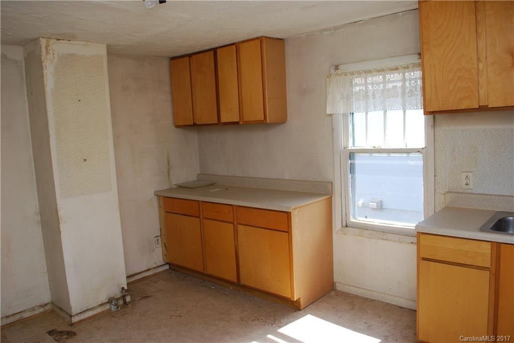214 Fayetteville Street - Photo 4