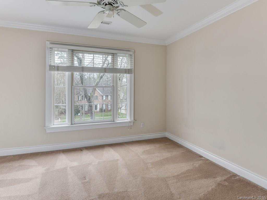 511 Pinchot Drive - Photo 13