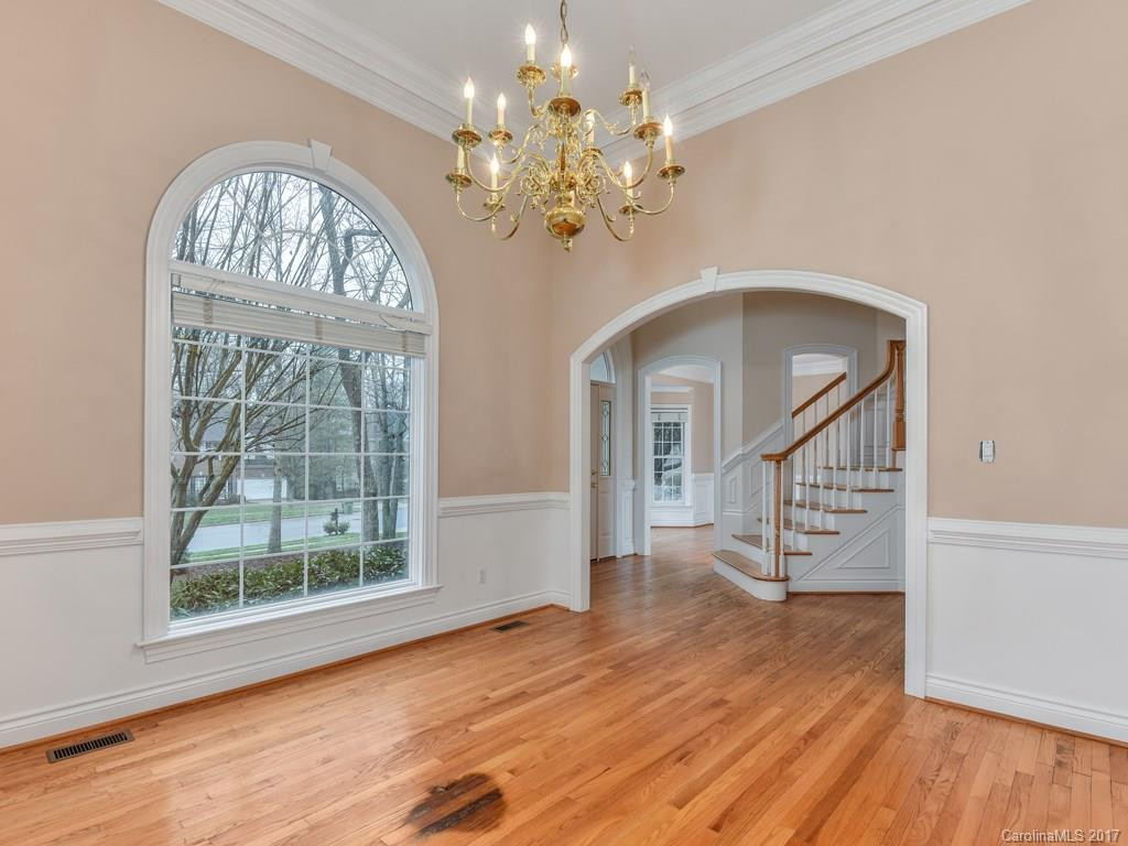 511 Pinchot Drive - Photo 3