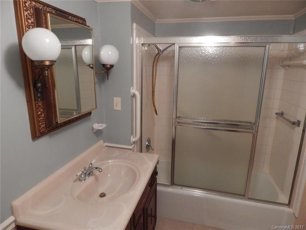 5850 Greenville Highway - Photo 11