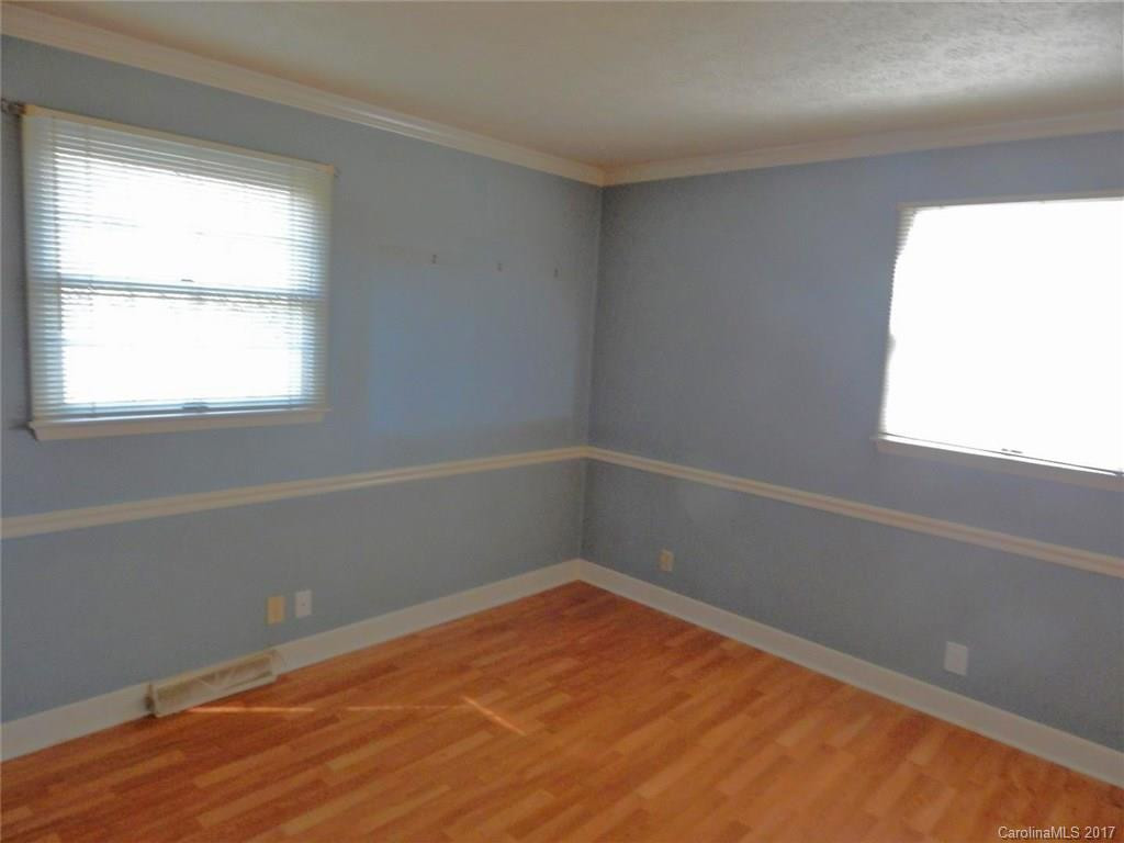 5850 Greenville Highway - Photo 10