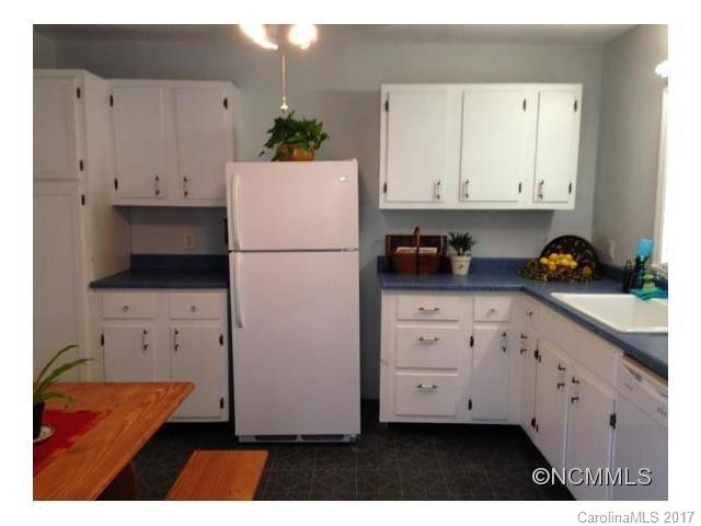 8 Oakcrest Place #A - Photo 8