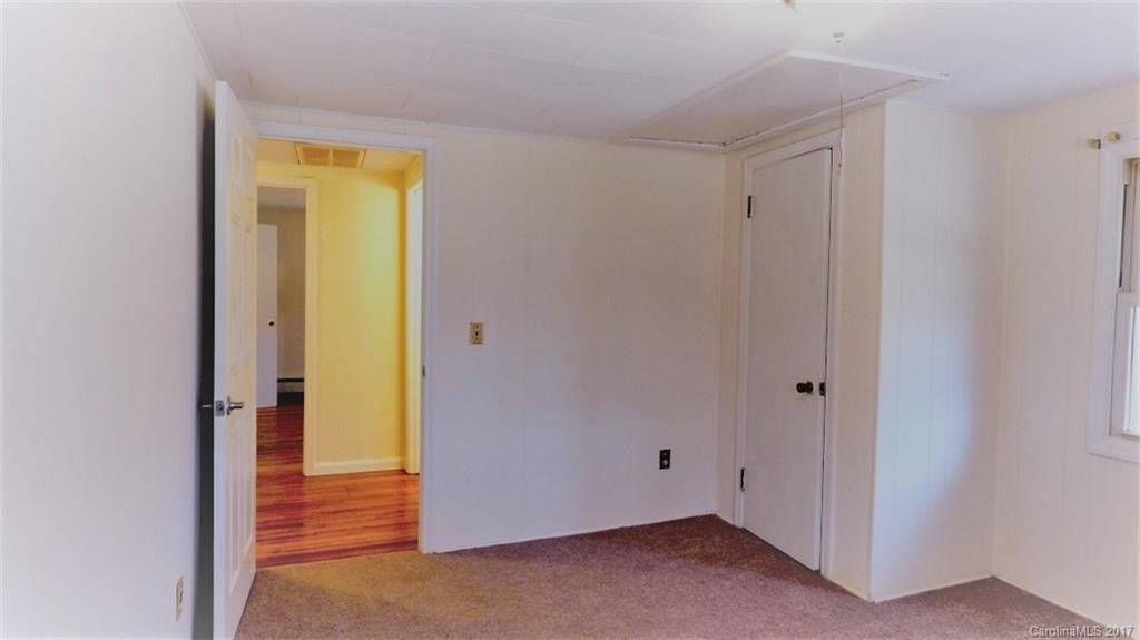 1977 Spicer Cove Road - Photo 18