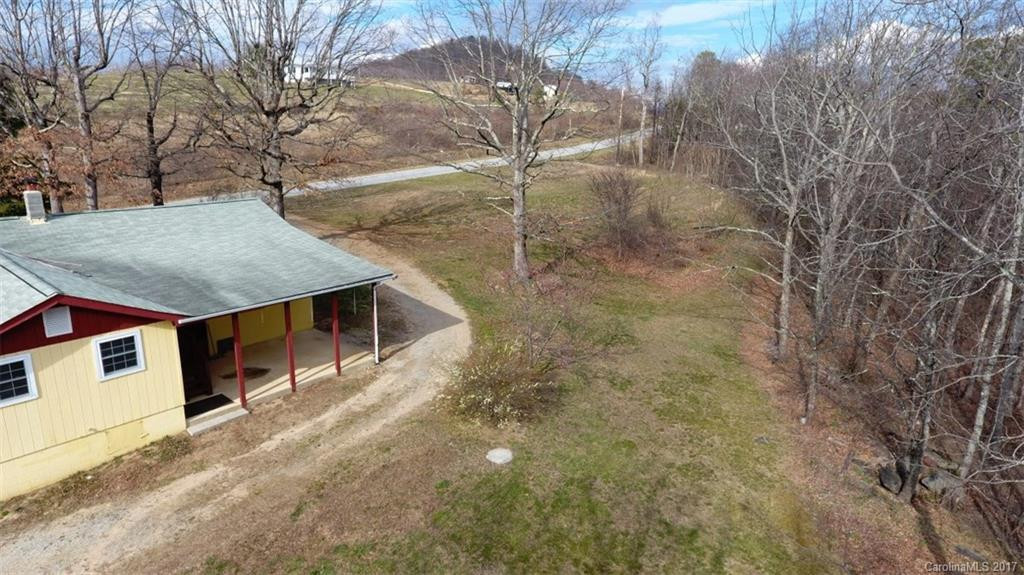1977 Spicer Cove Road - Photo 4