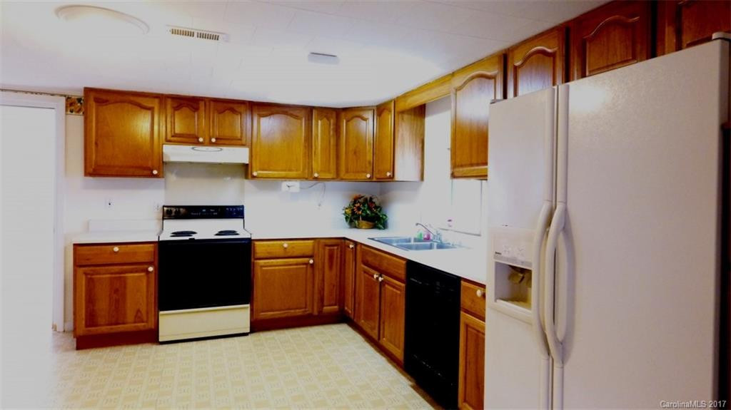 1977 Spicer Cove Road - Photo 8