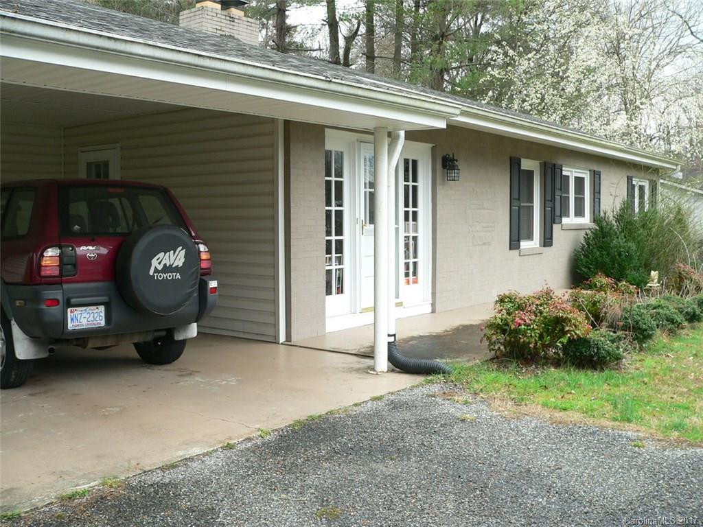 216 Lyndale Road - Photo 2