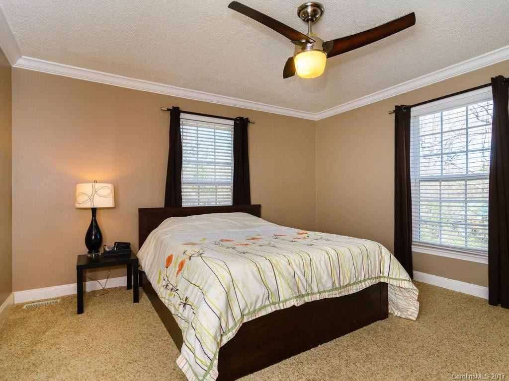 16 Honeysuckle Lane - Photo 13