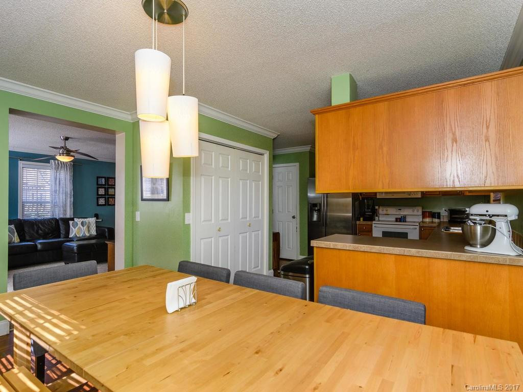 16 Honeysuckle Lane - Photo 9