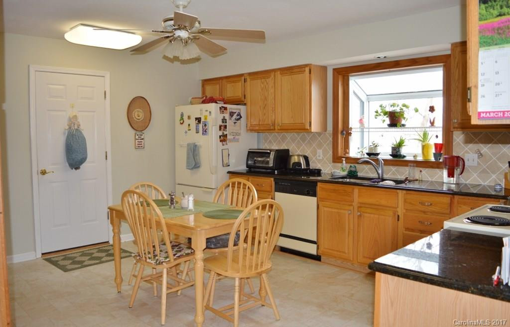 60 Paddock Lane #6 - Photo 4