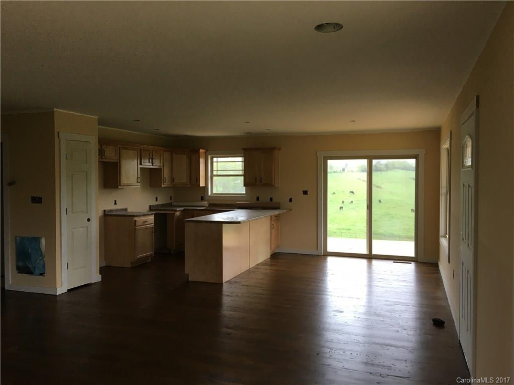 734 Old Hwy 20 None - Photo 4