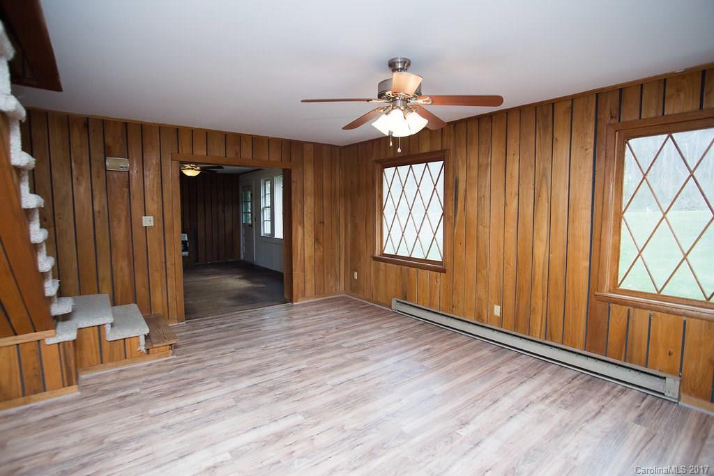 1649 Old Linville Road - Photo 2