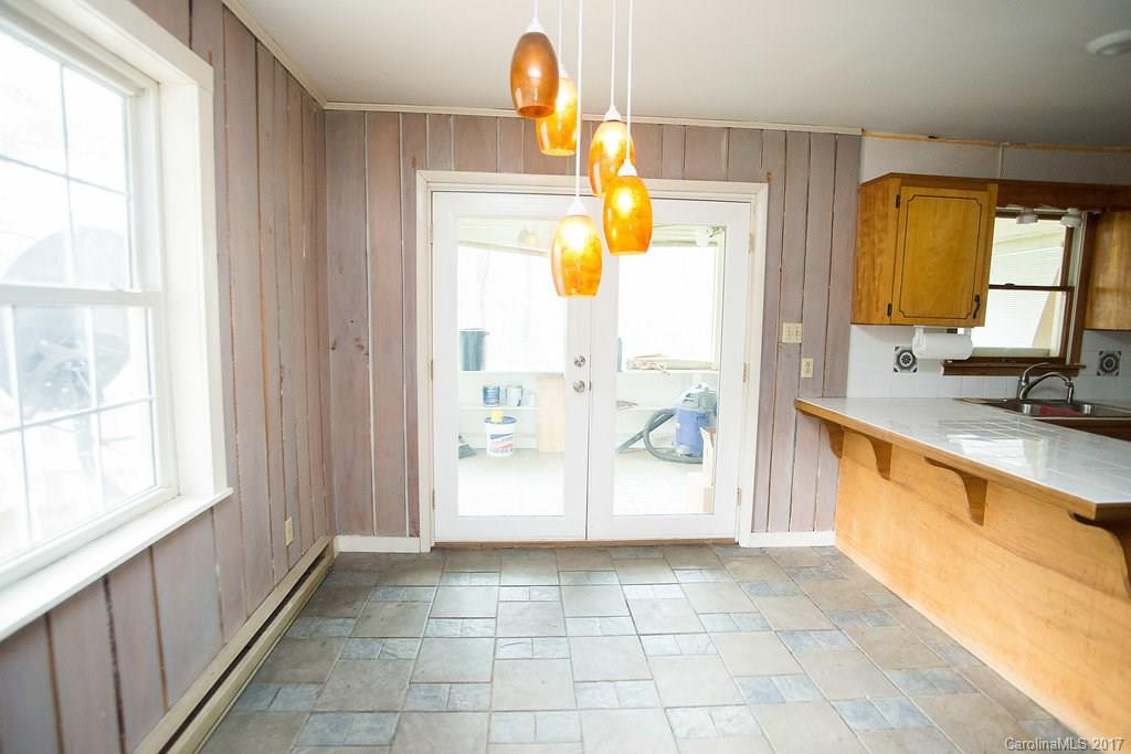 1649 Old Linville Road - Photo 13