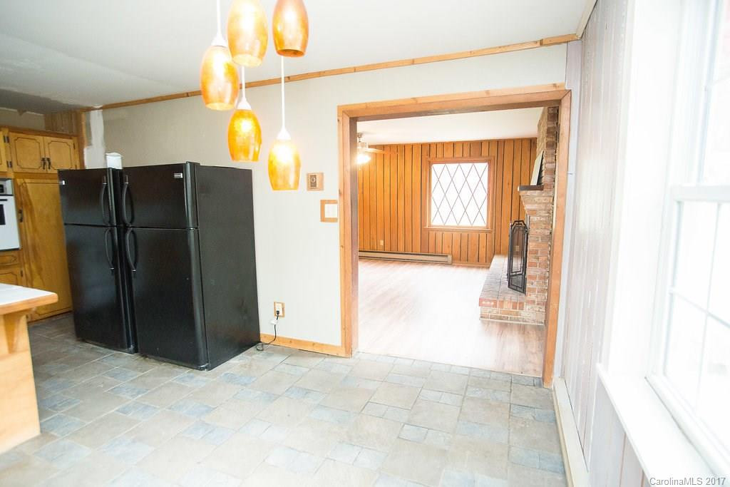 1649 Old Linville Road - Photo 17