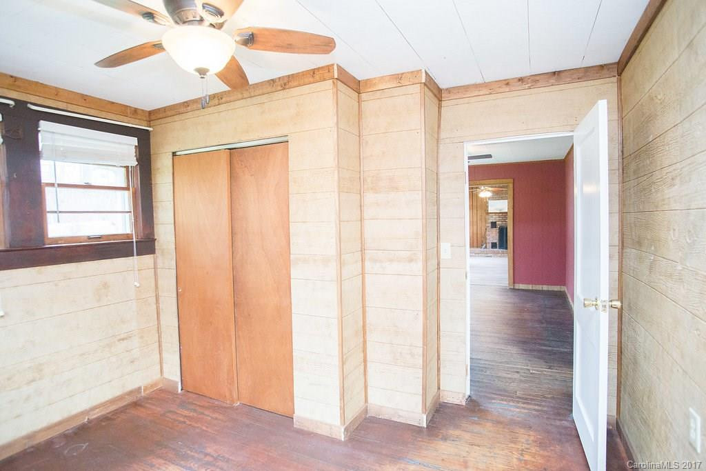 1649 Old Linville Road - Photo 6