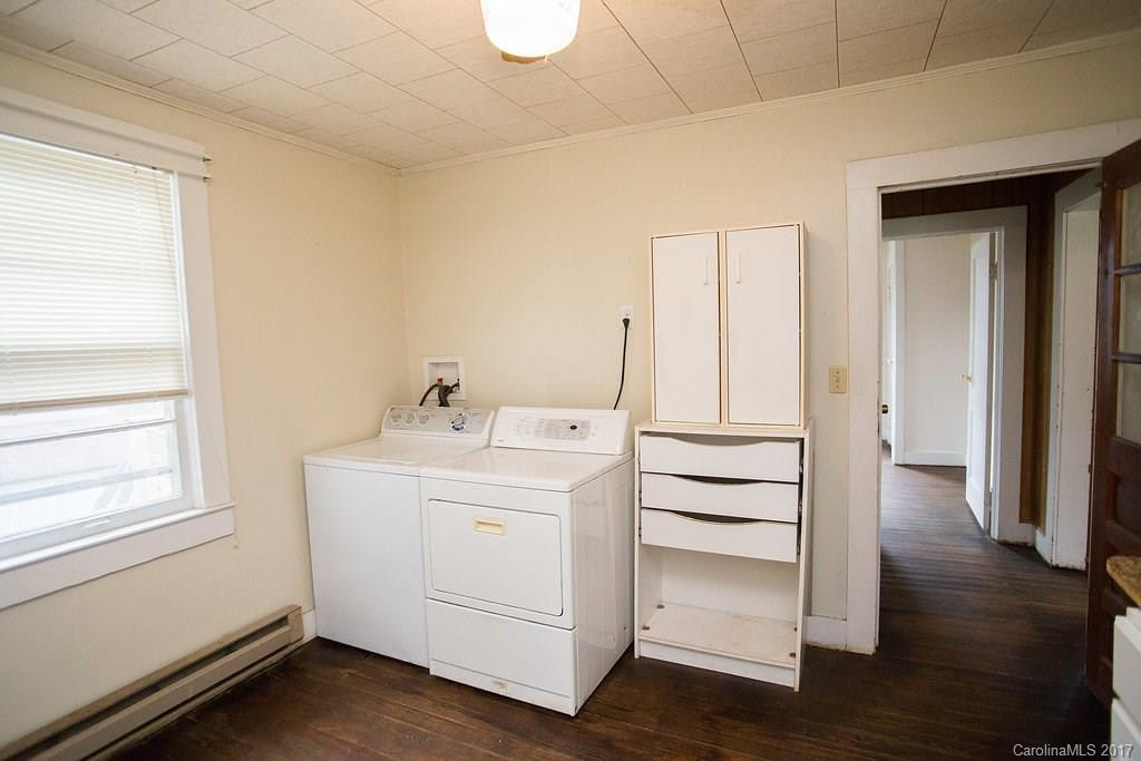 1649 Old Linville Road - Photo 8