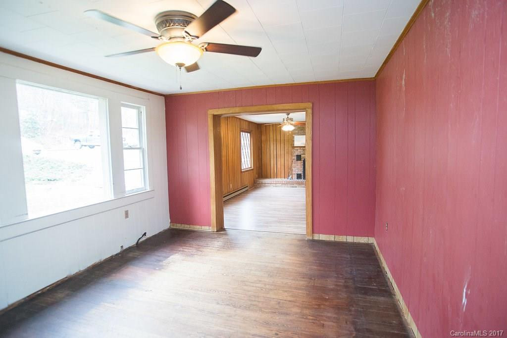 1649 Old Linville Road - Photo 9
