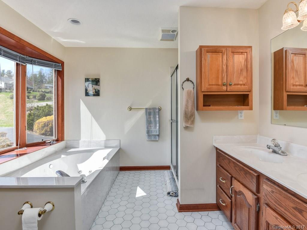 3 Chantilly Place - Photo 12