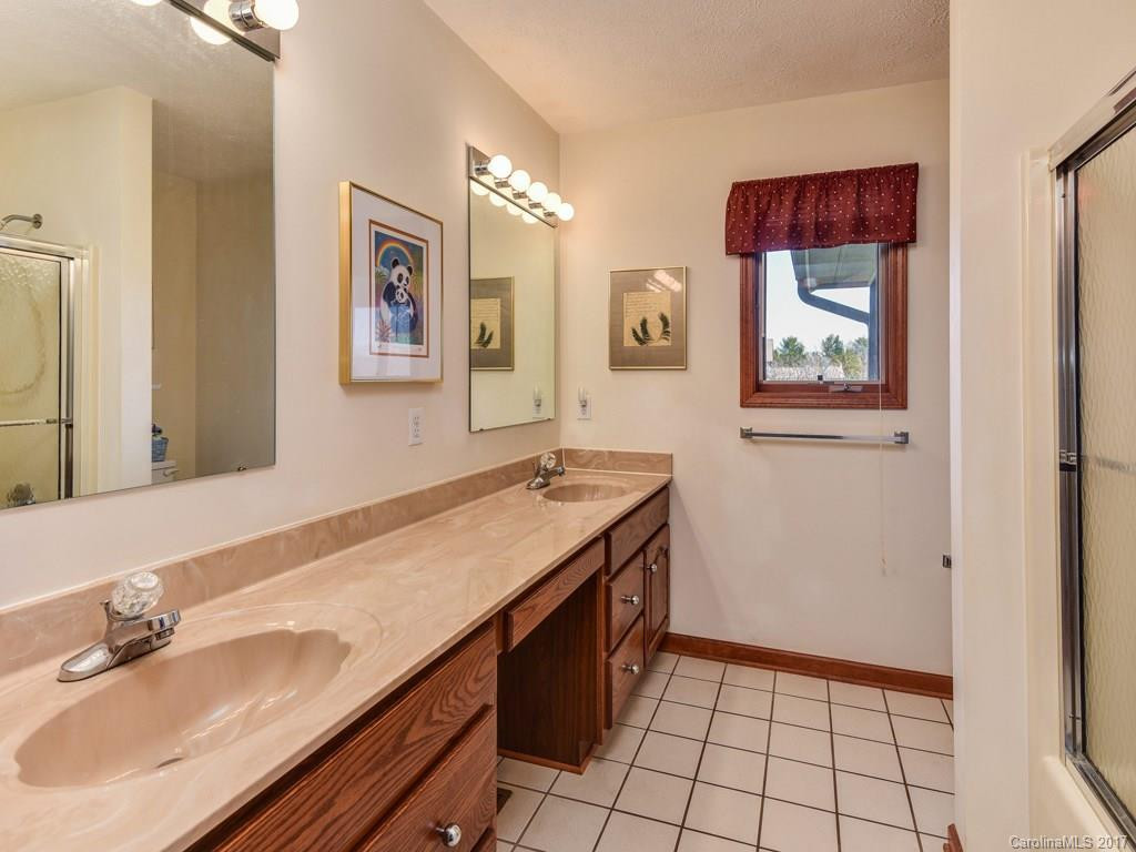 3 Chantilly Place - Photo 13