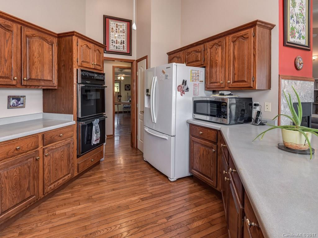 3 Chantilly Place - Photo 8