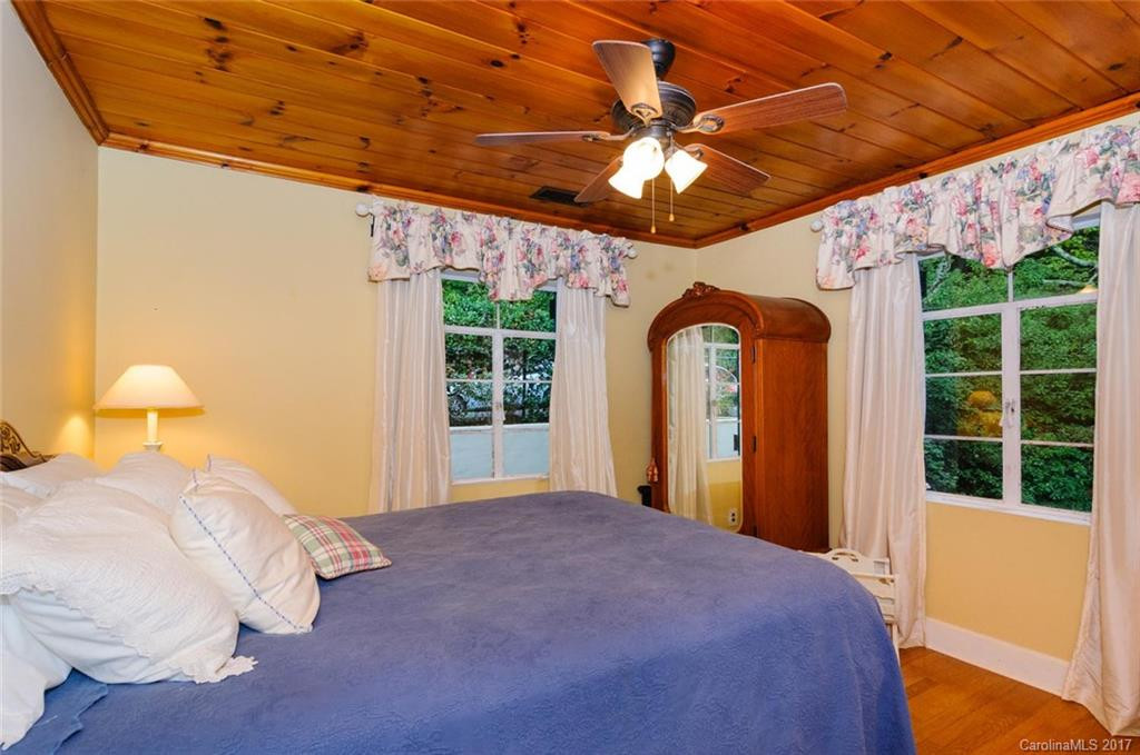 325 Tryon Bay Circle #14,15,16 - Photo 17