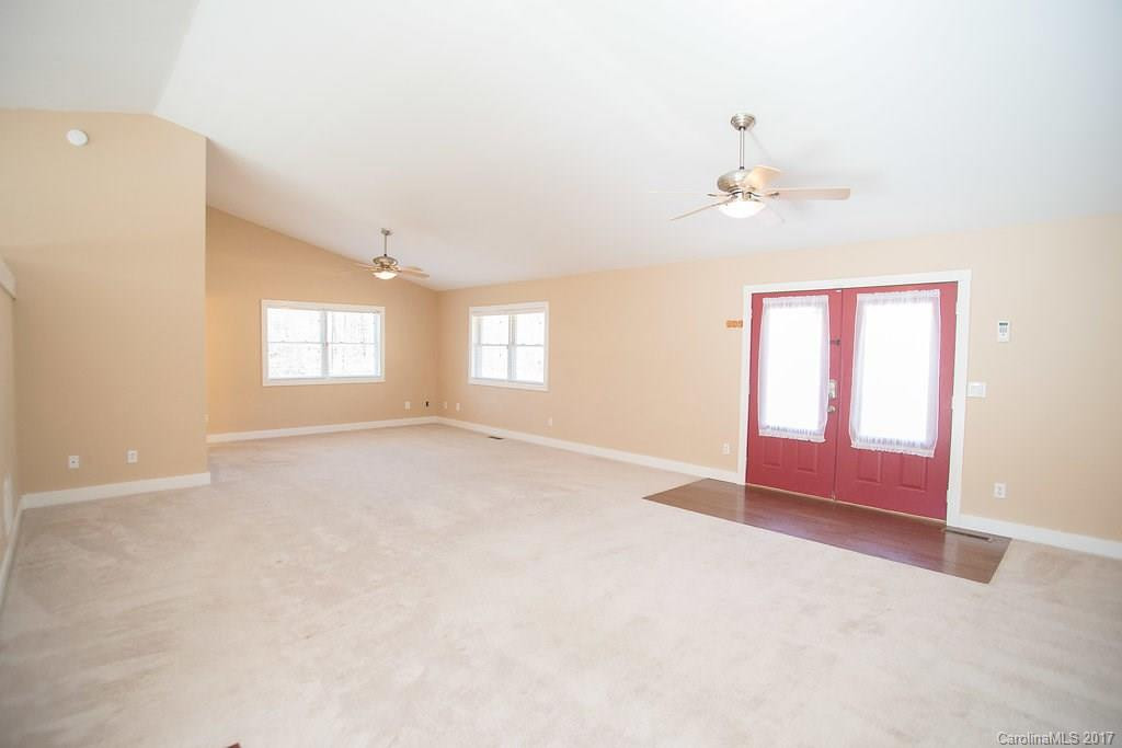 624 Paradise Circle - Photo 11