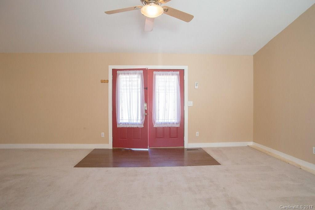 624 Paradise Circle - Photo 23
