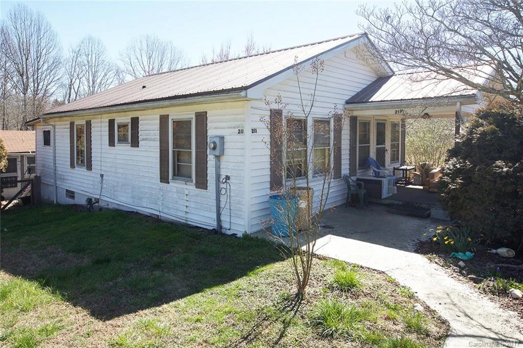 211 McMinn Avenue