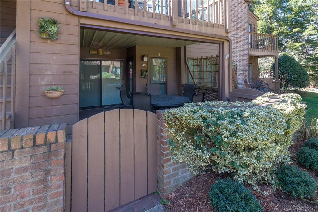 43 Ravencroft Lane #F43 - Photo 2