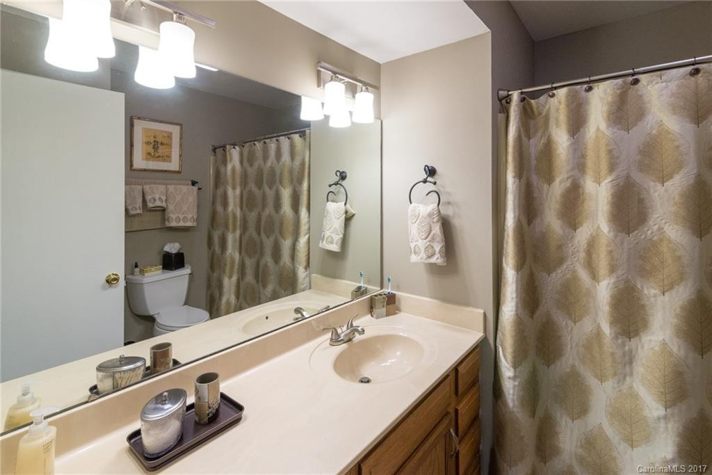 43 Ravencroft Lane #F43 - Photo 16