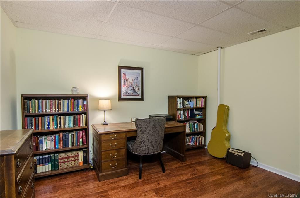 275 Newberry Drive - Photo 22