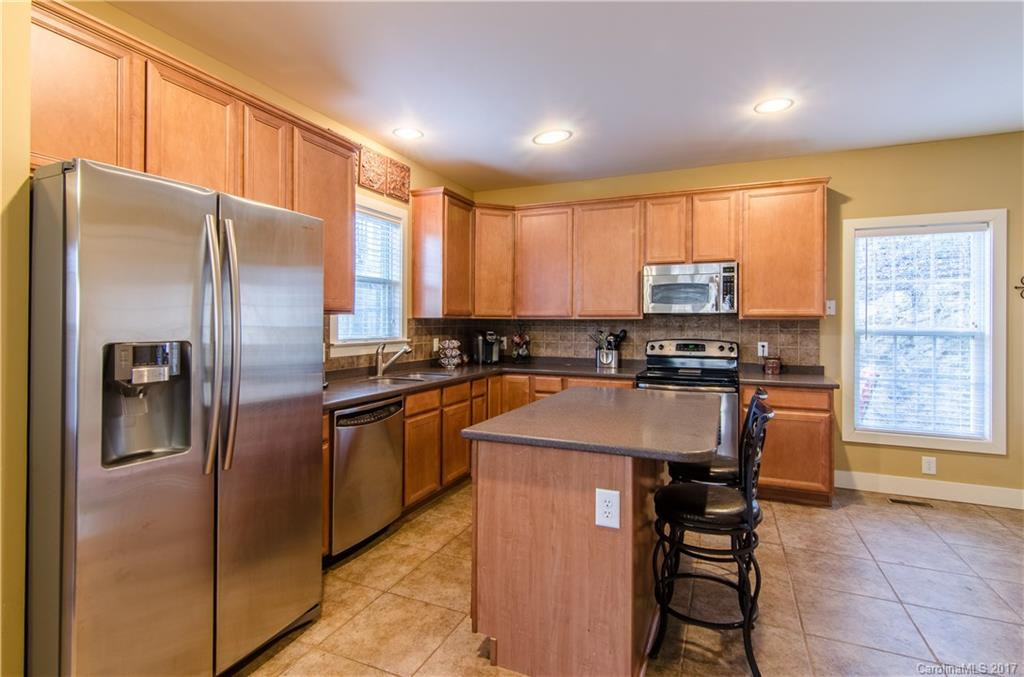 275 Newberry Drive - Photo 7