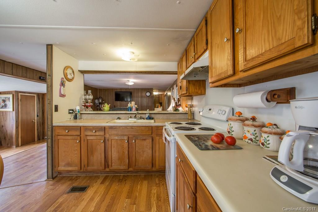 30 Parkwood Avenue - Photo 12